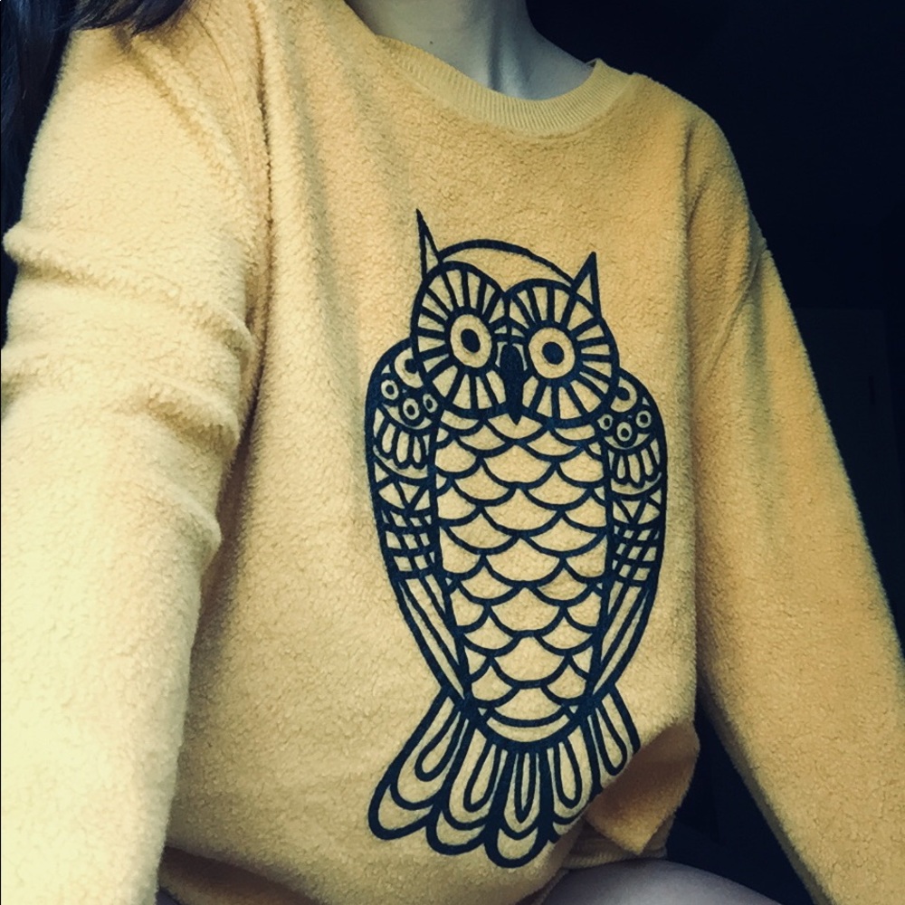 Fuzzy sweater 💛